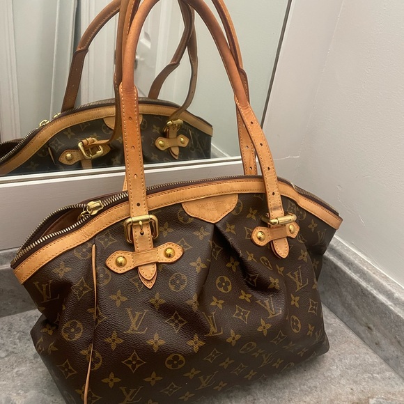 Louis Vuitton Handbags - Louis vuitton Tivoli gm